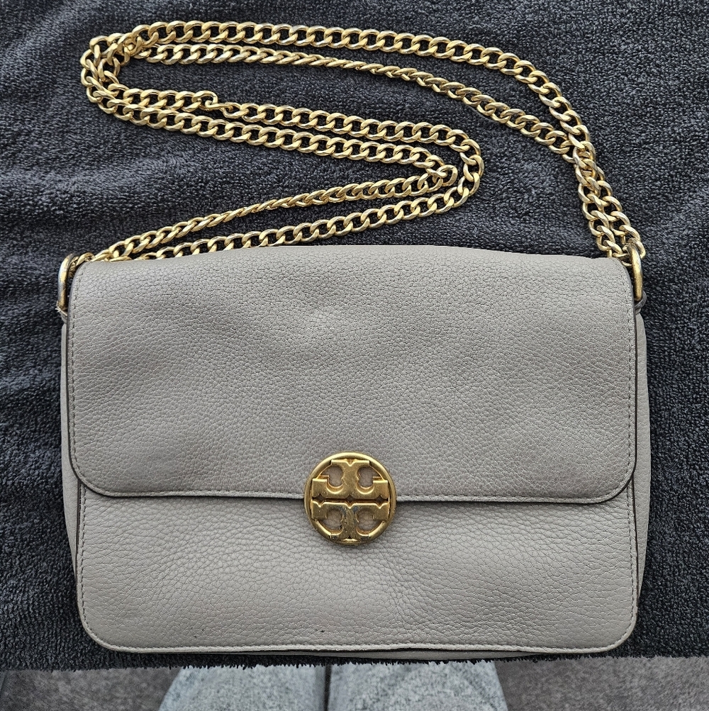 Tory Burch Chelsea Convertible Shoulder Bag